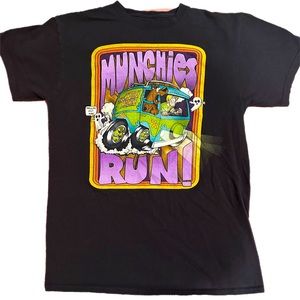 SCOOBY DOO GRAPHIC TEE SIZE SMALL